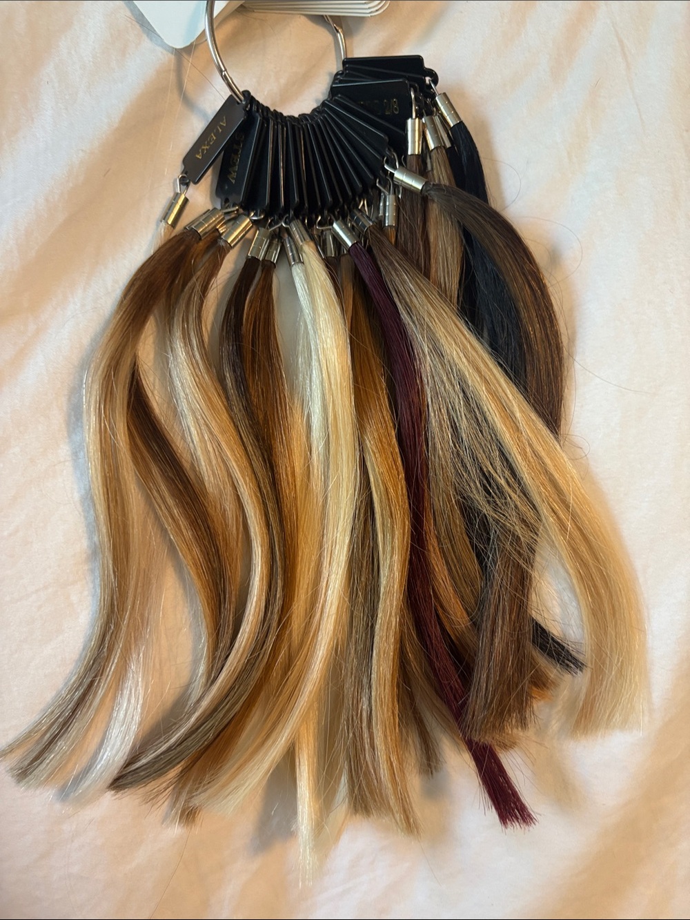 Hair Shade Swatch Ring – Multi Blonde, Brown & Black Tones